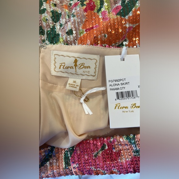 Flora Bea Ferris Sequin Floral Cocktail Midi Dress NWT Size Medium - Picture 3 of 11